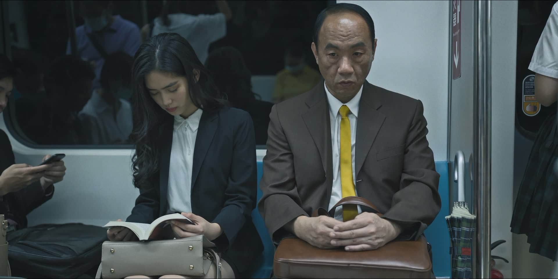 [哭悲].The.Sadness.2021.GER.BluRay.1080p.x264.DTS-CMCT.mkv_20230803_161150.259.jpg