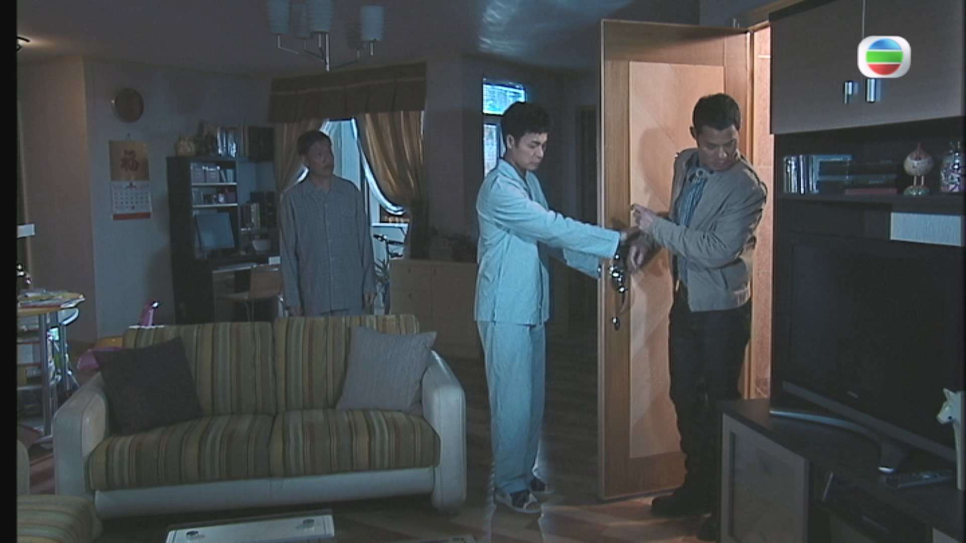 The.Threshold.Of.A.Persona.S01E05.2009.1080p.MyTVSuper.WEB-DL.H265.AAC-HHWEB.mkv.jpg