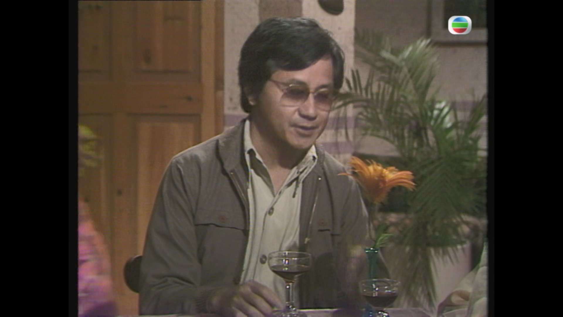 Tea.for.Three.1978.S01E03.1080p.MyTVS.WEB-DL.H265.AAC-YingWEB.mkv_20231107_100814.178.jpg