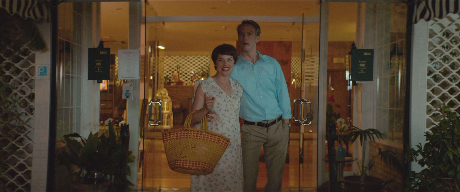 A.Man.Called.Ove.2015.BluRay.1080p.x265.10bit.DDP5.1.MNHD-FRDS.mkv_20231109_180316.547.jpg