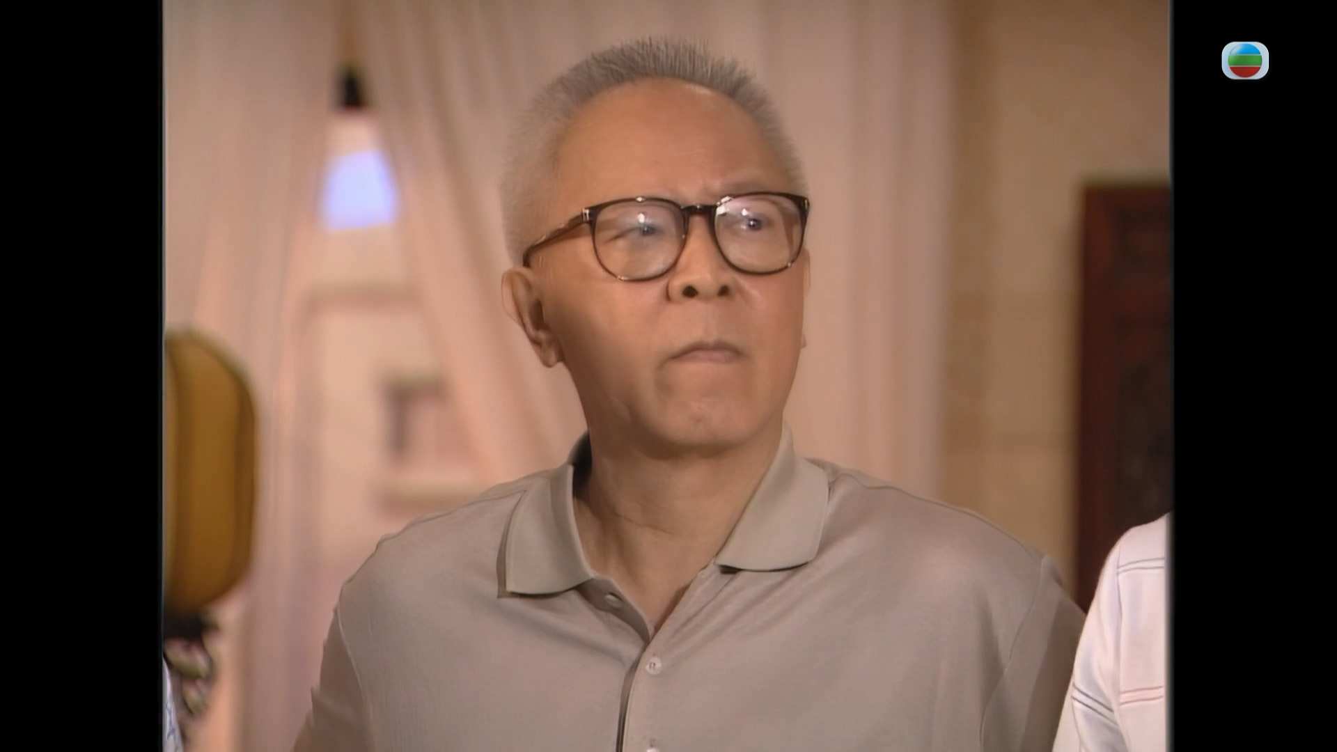 [甜孫爺爺].My Family.V2.2005.S01E01.Anywhere .WEB-DL.1080p.AVC.AAC.H.264.mkv.115.jpg